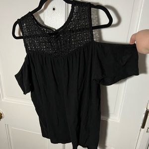 Old Navy XL black cold shoulder with lace top